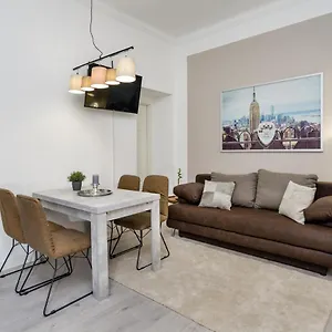 The Lohmeyerstr Hh, 2 Bed Up To 5 People Germany